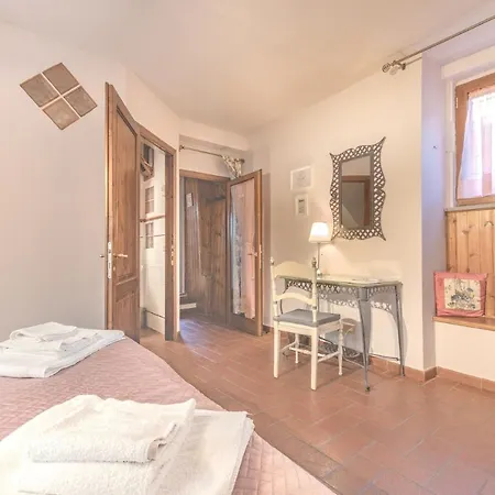 Oda ve Kahvaltı Montechiari In Chianti 3*